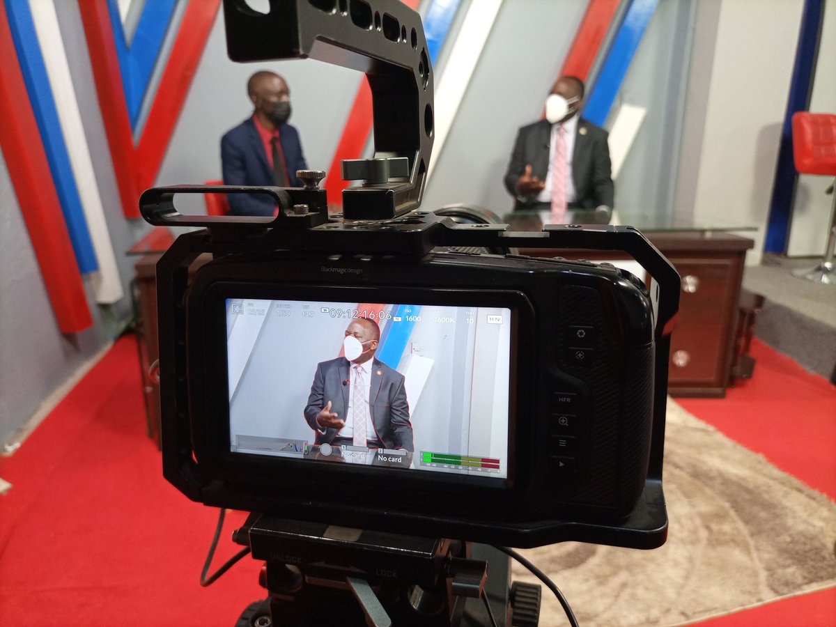 MathiasMpuuga's tweet photo. Nkowoola buli Munna Uganda yonna gyooli naddala abo abawulira nti eddoboozi lyaabwe terivayo bulungi, mututuukirire kuba Oludda oluwabuzi luliwo kusitula ddoboozi lyabo abanyigirizibwa. https://t.co/fwAxuiGCJD