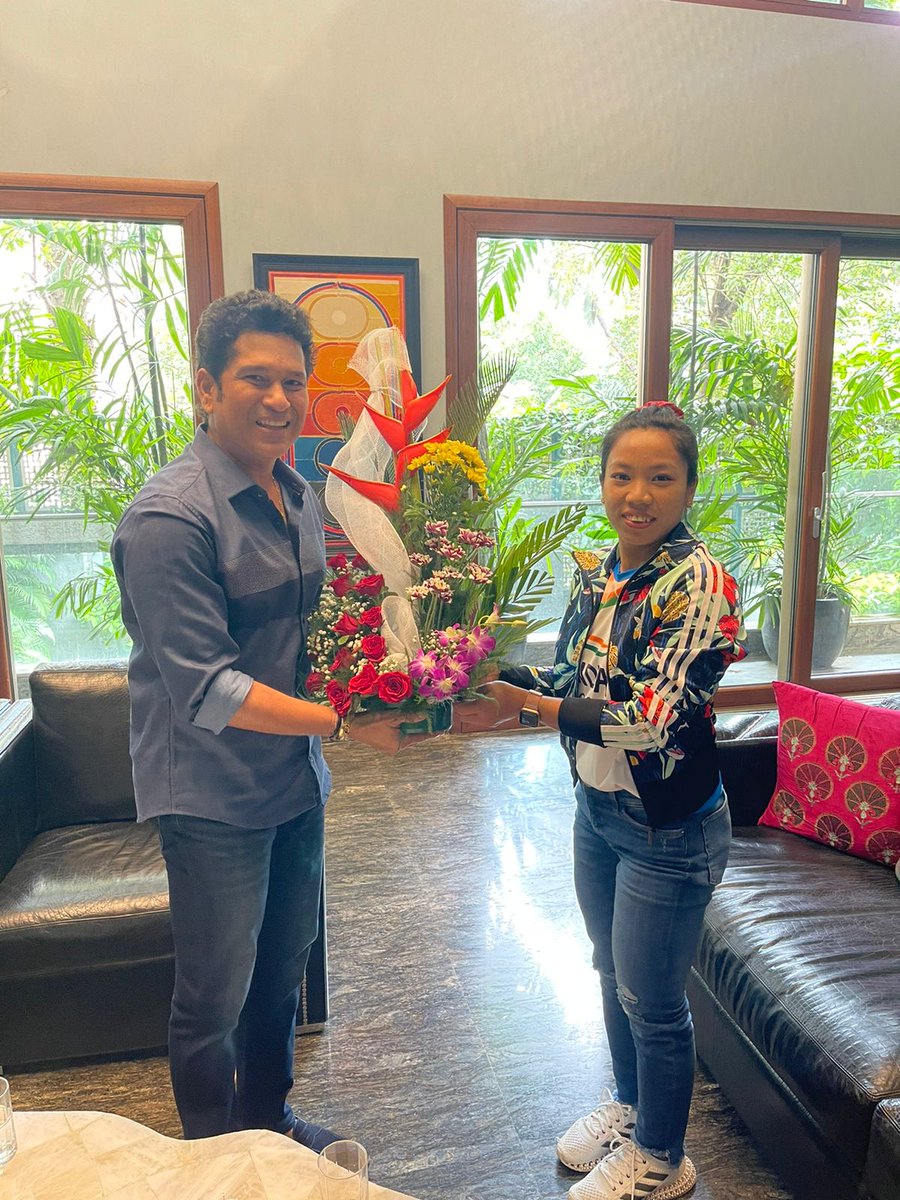 mirabai_chanu's tweet photo. Loved meeting @sachin_rt Sir this morning! His words of wisdom &amp; motivation shall always stay with me. Really inspired. https://t.co/Ilidma4geY