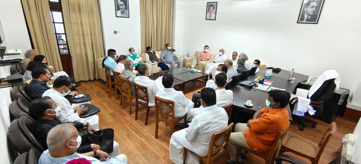 Neerajkundan's tweet photo. Today Shri @RahulGandhi met several Opposition party leaders  in Parliament in the office of LoP Shri @kharge to discuss various current issues &amp; analysing road map for future working strategies. https://t.co/iKIpHXnosJ