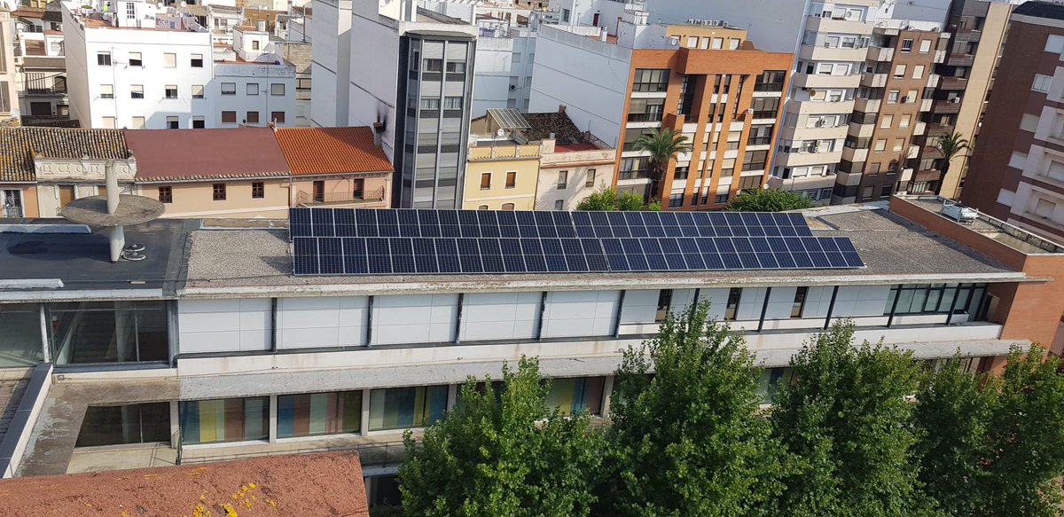 L’Ajuntament <a href="/AjunTavernesV/">Ajuntament Tavernes de la Valldigna</a> instal·la panells solars fotovoltaics en la Casa de la Cultura i la Biblioteca Municipal