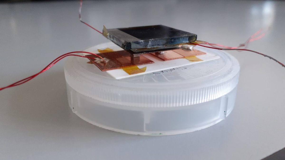pvmagazine's tweet photo. Recovering waste heat from solar cells via a thermoelectric generator: Scientists in Italy have created a hybrid thermoelectric photovoltaic (HTEPV) system based on a thermoelectric generator and a wide-gap perovskite solar… https://t.co/9F3qpDJLeP #solarenergy #solarpv #solar https://t.co/JRS1k0c6te