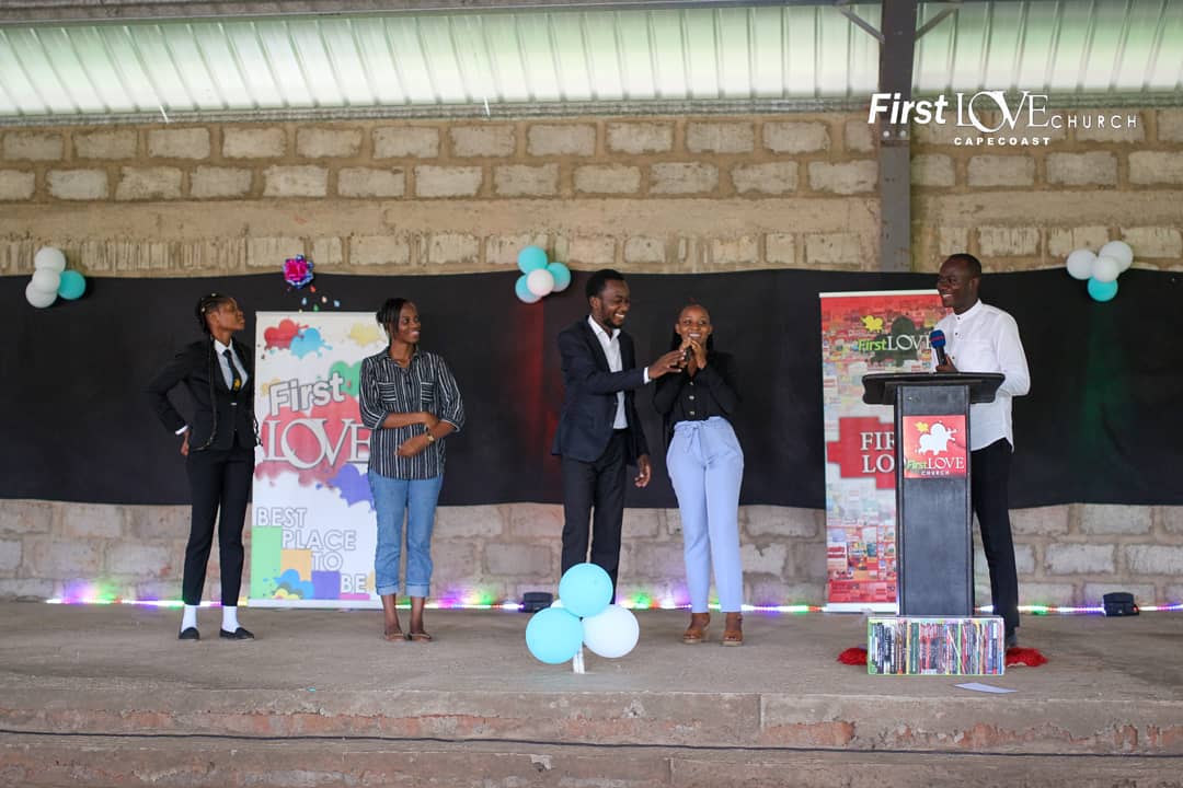 flc_capecoast's tweet photo. What a service!
Wonderful testimonies of Academics, Great change, devine healing and financial blessings.
It's a great blessing to be in church and serve in his house π₯
#onlyinflc #CapeCoast #ucc #students #christianliving #glory #love #joy #190Nations #firstlovechurch https://t.co/pMm08K44Iw