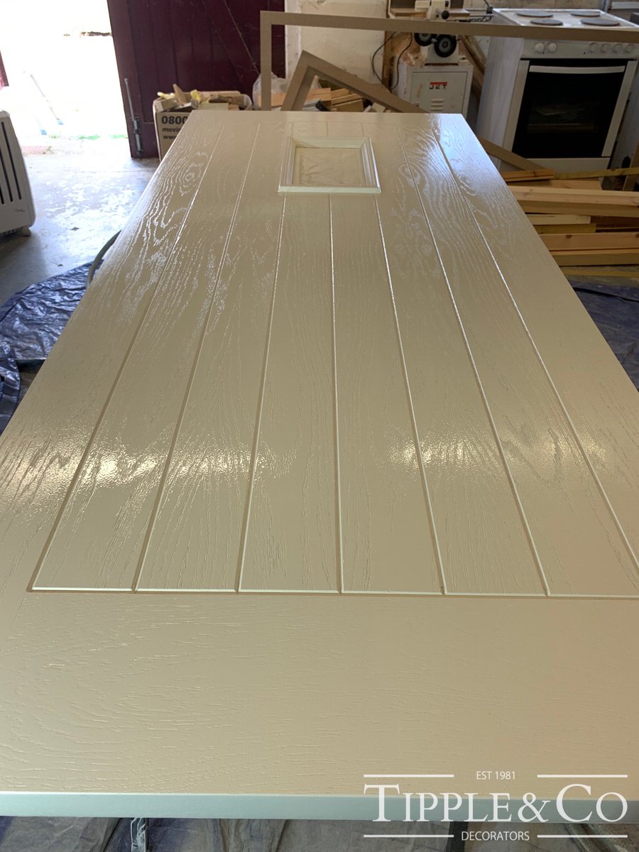 We used @zinsser_uk ~ All Coat Exterior Satin on this door ~ Our customer chose one of the estate colours called cloud ☁️ I have to say it looks really lovely 😍 #zinsser #zinsserallcoat #decoratingservices #homeinspo #norfolkdecorator #paintinganddecorating #norfolkbusiness