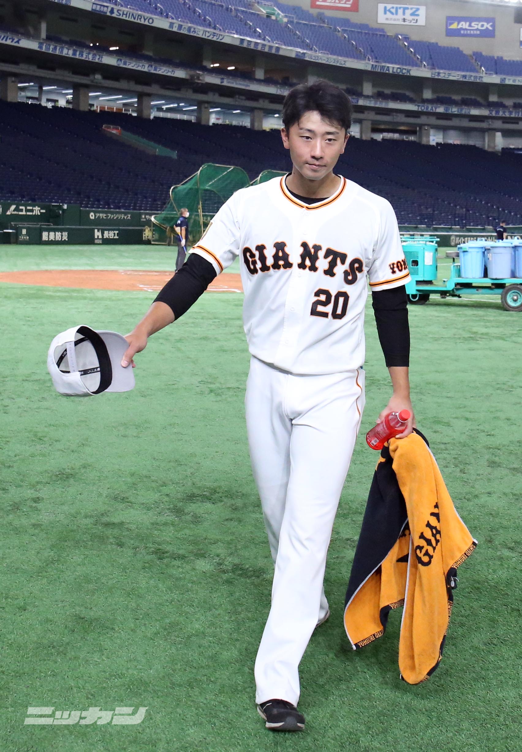 XO 巨人 Yohji Yamamoto 戸郷 翔征 レプリカユニフォーム - 野球
