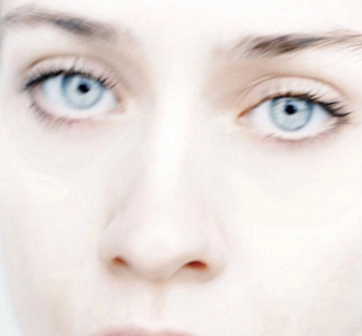 brokeangeI's tweet image. me trying to silence a man with my mind