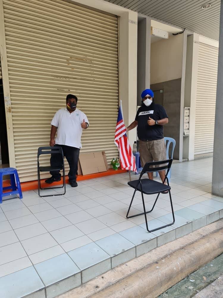 Gurpz's tweet photo. Thank you for the afternoon visit YB @rajiv4malaysia and other friends! :) https://t.co/WqFG6bHOwP