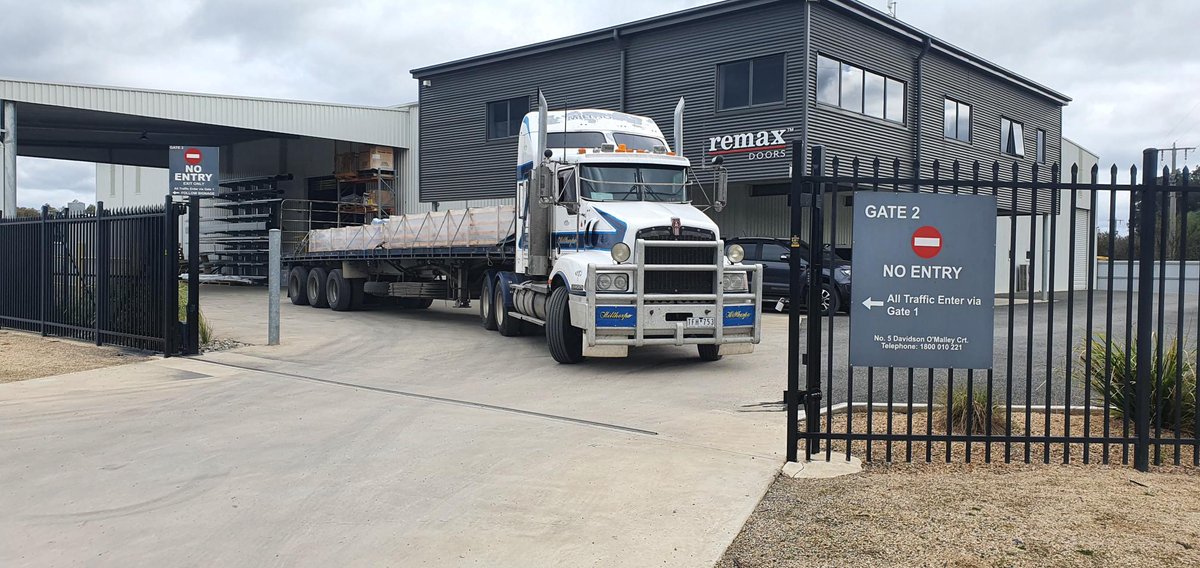 RemaxProducts's tweet photo. Some precious cargo leaving the factory last week, including a 10m wide Concertina Door, heading for various expecting clients... https://t.co/S5qSx6Er3U