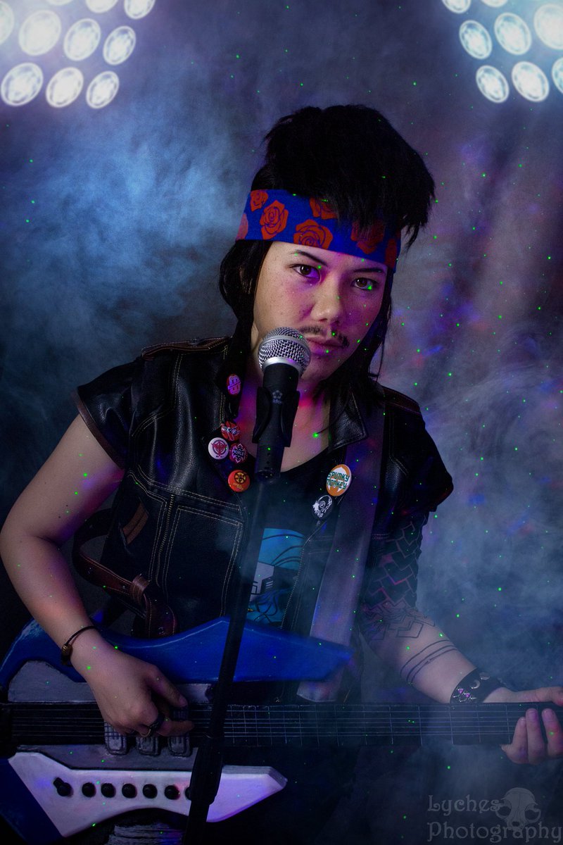 #kerryeurodyne from #cyberpunk2077 on stage 🔥

📸 By @lyches_photography(ig)
<a href="/ElenaSpade/">Lycidas™</a> and <a href="/Butterflyscar/">Evil little 🍑</a> ❤️