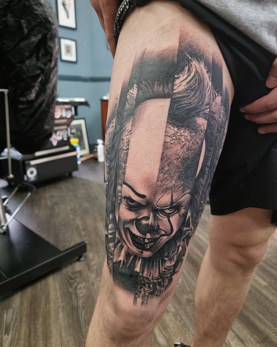 KillerInkTattoo's tweet photo. Killer #Pennywise themed piece by Lom with #killerinktattoo supplies!
#killerink #tattoo #tattoos #bodyart #ink #tattooartist #tattooink #tattooart #pennywisetattoo #it #itmovie #ittattoo #blackandgrey #blackandgreytattoo https://t.co/YvsyqIMuk8