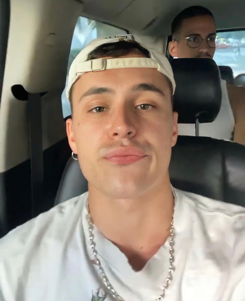 badbtingz_'s tweet photo. the hottest elite boys, which one is your favorite? 🥵
insert; polo, &amp; valerio 🥰

los chicos de élite más calientes, ¿cuál es tu favorito? 🥵 @EliteNetflix @ElitManuRios
#elite #EliteNetflix #netflix #eliteboys #patrick #ander #guzman #samuel #polo #valerio #omar #netflixworld https://t.co/chO6ZhRxKb