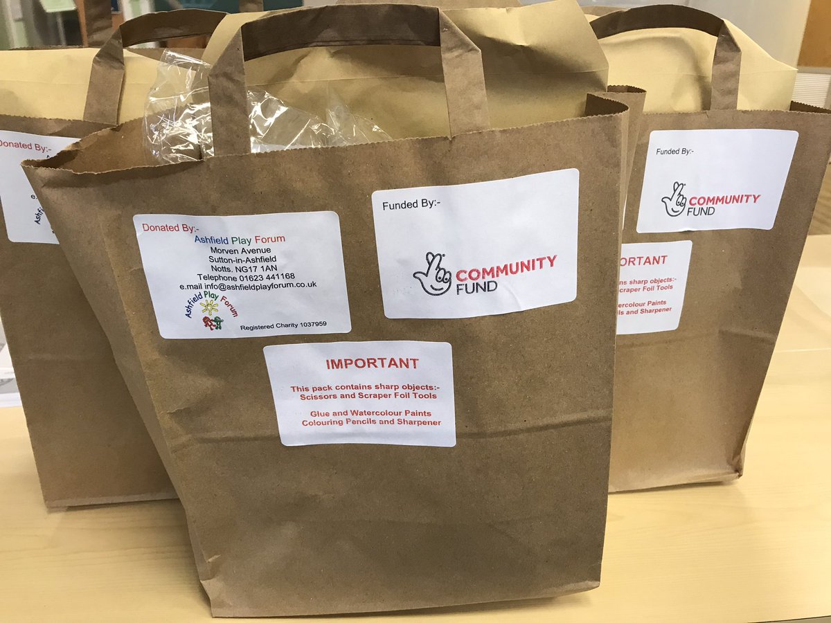 Thanks to <a href="/AshPlayForum/">Ashfield Play Forum</a> we have been able to provide free #craft sets to children visiting the Centre #Selston #community