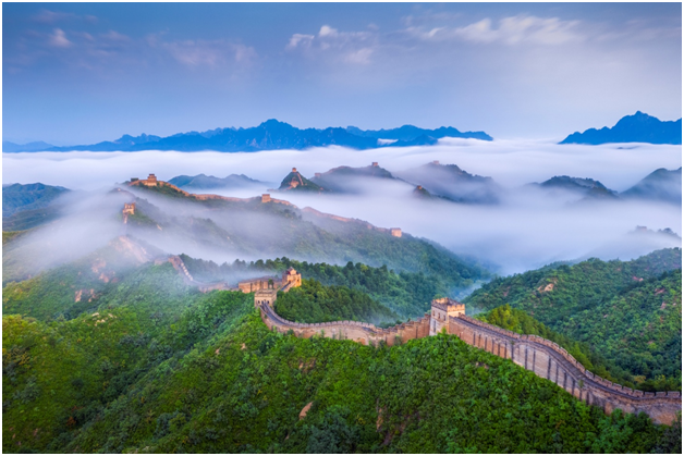 Medios03181715's tweet photo. La niebla de la mañana en la Muralla China muestra este impresionante paisaje #China #Hebei #cultura #historia #bellezachina https://t.co/woz69DP7rG