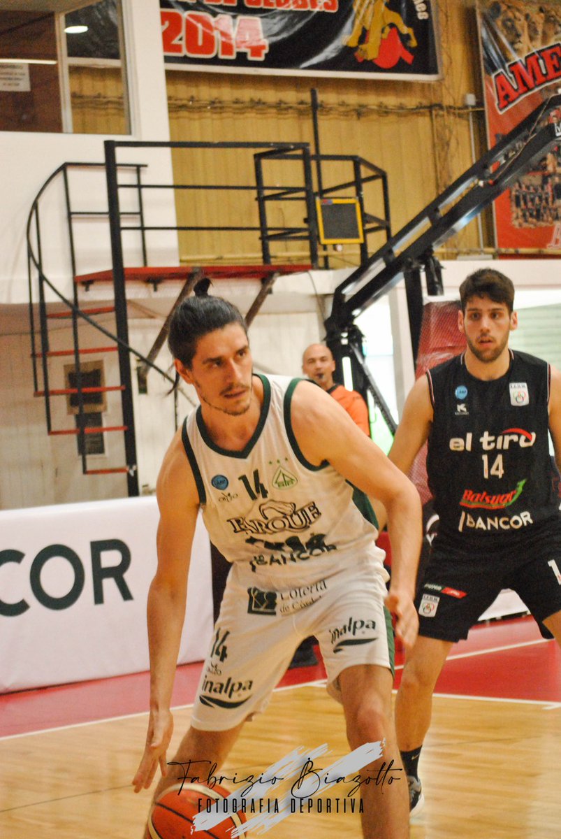 Andrés Landoni renovó su vínculo con <a href="/cbarrioparque/">Club Atlético Barrio Parque</a> por una nueva temporada en la <a href="/LigaARGbasquet/">La Liga Argentina</a>
AMPLIAREMOS 
<a href="/todobasquetOK/">Todo Básquet</a> <a href="/mario5basquet/">Mario García</a> <a href="/radiobasquetcba/">RadioBasquet</a> <a href="/interbasquet/">Sergio Mamondi</a> <a href="/mchaijale/">Marcelo Chaijale</a> @SoyElPelle <a href="/debandejabasket/">De Bandeja Basket</a> <a href="/basquetplus/">basquetplus</a> <a href="/robertofmartin/">Roberto Martin</a>