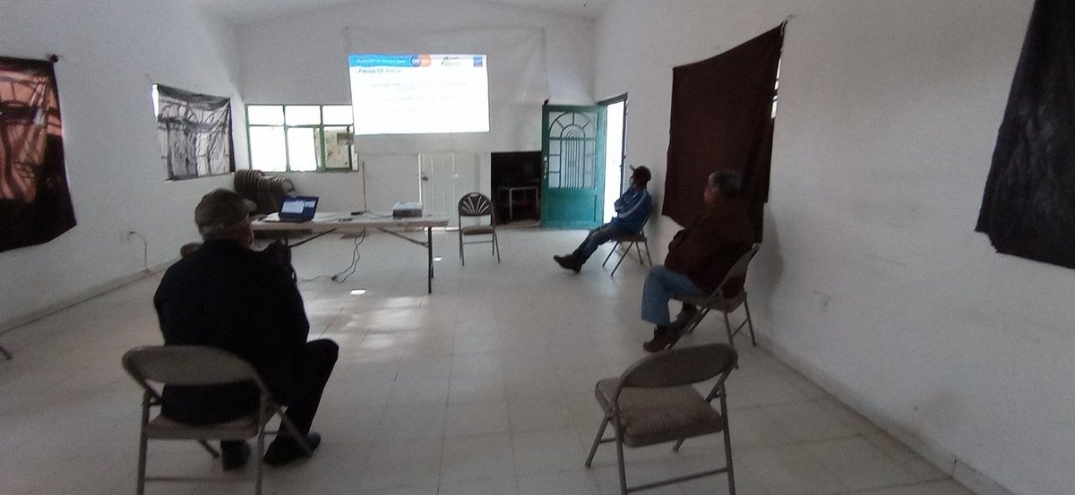 El pasado lunes se llevo a cabo la capacitación a productores del Modulo de Riego 085 con el tema de "Conceptos básicos de riego" 

Acciones #MUAC #SDAYR #COTAS