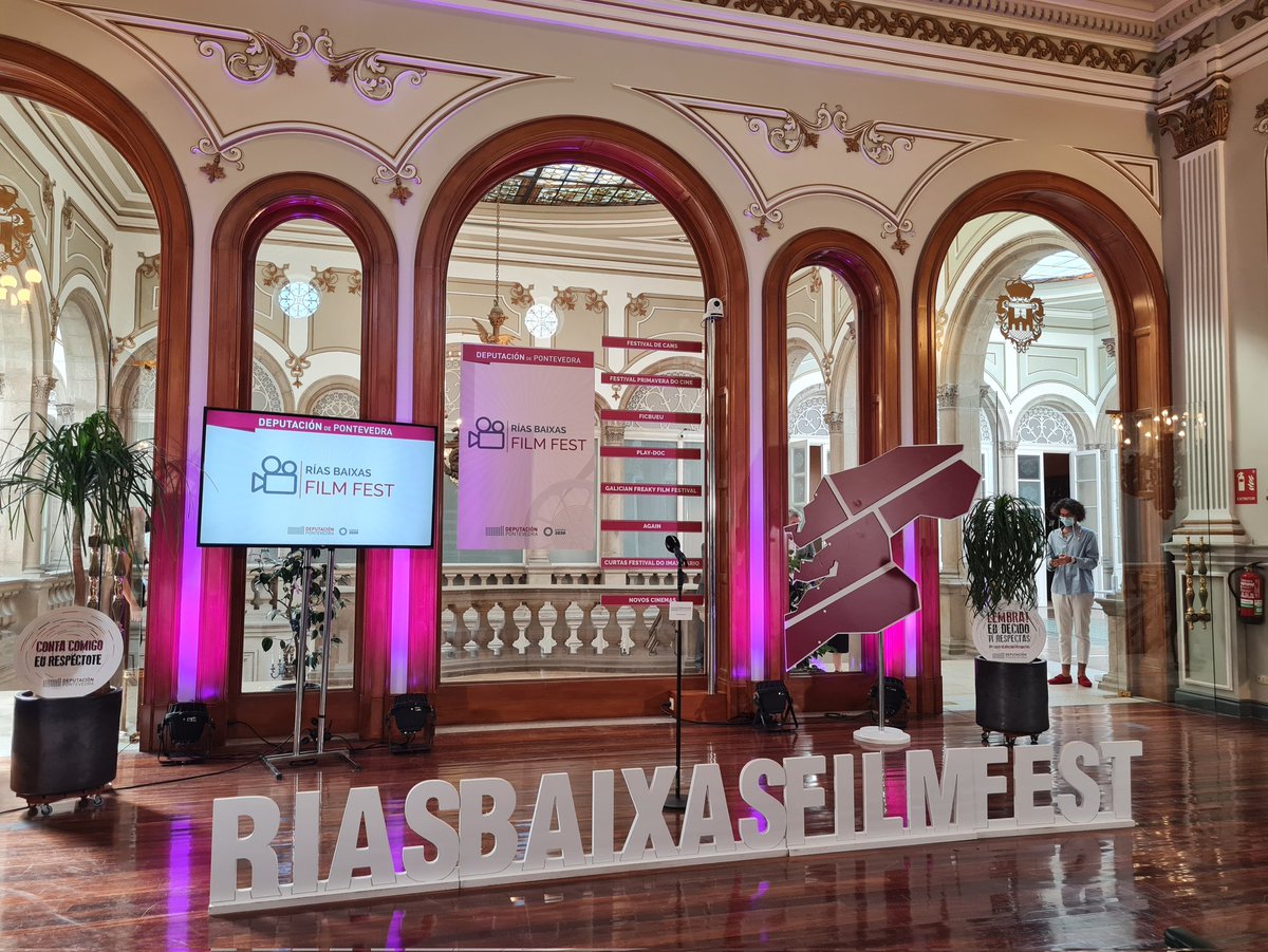 Turismo Rías Baixas (@turisriasbaixas) on Twitter photo 🎞 #RíasBaixasFilmFest
Hoxe presentamos os 8 festivais de #PontevedraProvincia apoiados pola <a href="/depo_es/">Deputación Pontevedra</a> que se celebran este 2021:
-<a href="/festivaldecans/">Festival de Cans</a>
-<a href="/primaveradocine/">Primavera Do Cine</a>
-@FICBUEU
-<a href="/PlayDocFest/">Play-Doc</a>
-<a href="/novoscinemas/">Novos Cinemas</a>
-<a href="/CurtasAC/">CURTAS Festival do Imaxinario</a>
-Galicia Freaky Film Fest
-Cine Inclusivo de #Vigo 🎞 #RíasBaixasFilmFest
Hoxe presentamos os 8 festivais de #PontevedraProvincia apoiados pola <a href="/depo_es/">Deputación Pontevedra</a> que se celebran este 2021:
-<a href="/festivaldecans/">Festival de Cans</a>
-<a href="/primaveradocine/">Primavera Do Cine</a>
-@FICBUEU
-<a href="/PlayDocFest/">Play-Doc</a>
-<a href="/novoscinemas/">Novos Cinemas</a>
-<a href="/CurtasAC/">CURTAS Festival do Imaxinario</a>
-Galicia Freaky Film Fest
-Cine Inclusivo de #Vigo