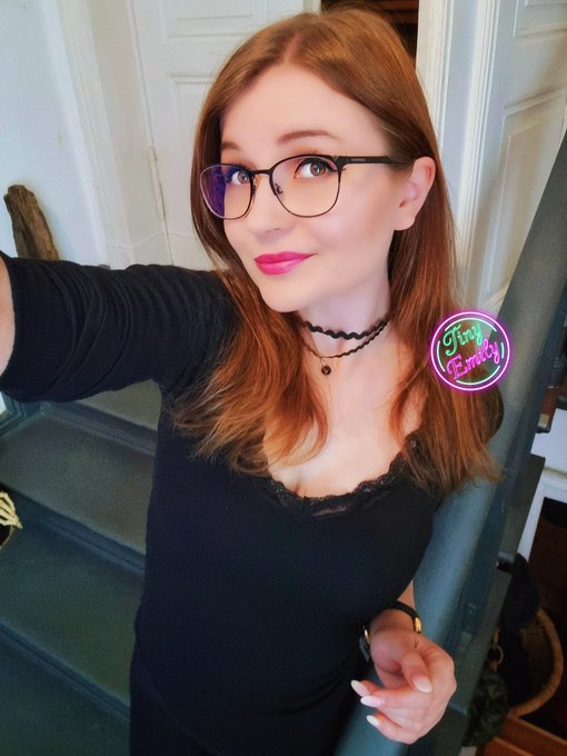 Sch&ouml;nes Bergfest! 😁🍀  #bergfest #mittwoch #wochenmitte #pinklips #ootd #love https://t.co/FKDLzhICe3<a href="/tag/bergfest"class="tags">#bergfest</a><a href="/tag/mittwoch"class="tags">#mittwoch</a><a href="/tag/wochenmitte"class="tags">#wochenmitte</a><a href="/tag/love"class="tags"><span>#love</span></a><a href="/tag/ootd"class="tags"><span>#ootd</span></a><a href="/tag/pinklips"class="tags"><span>#pinklips</span></a>