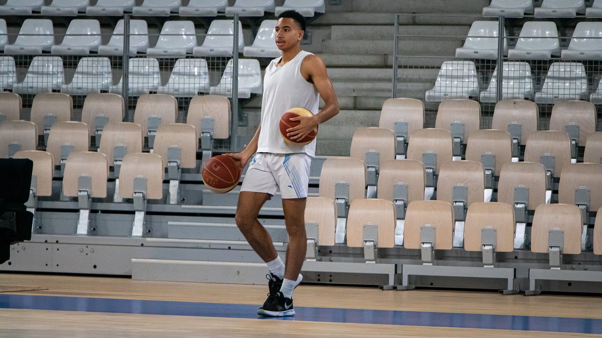 📸 @GauthierEvann de retour à la Trocardière avant la reprise des entraînements collectifs !