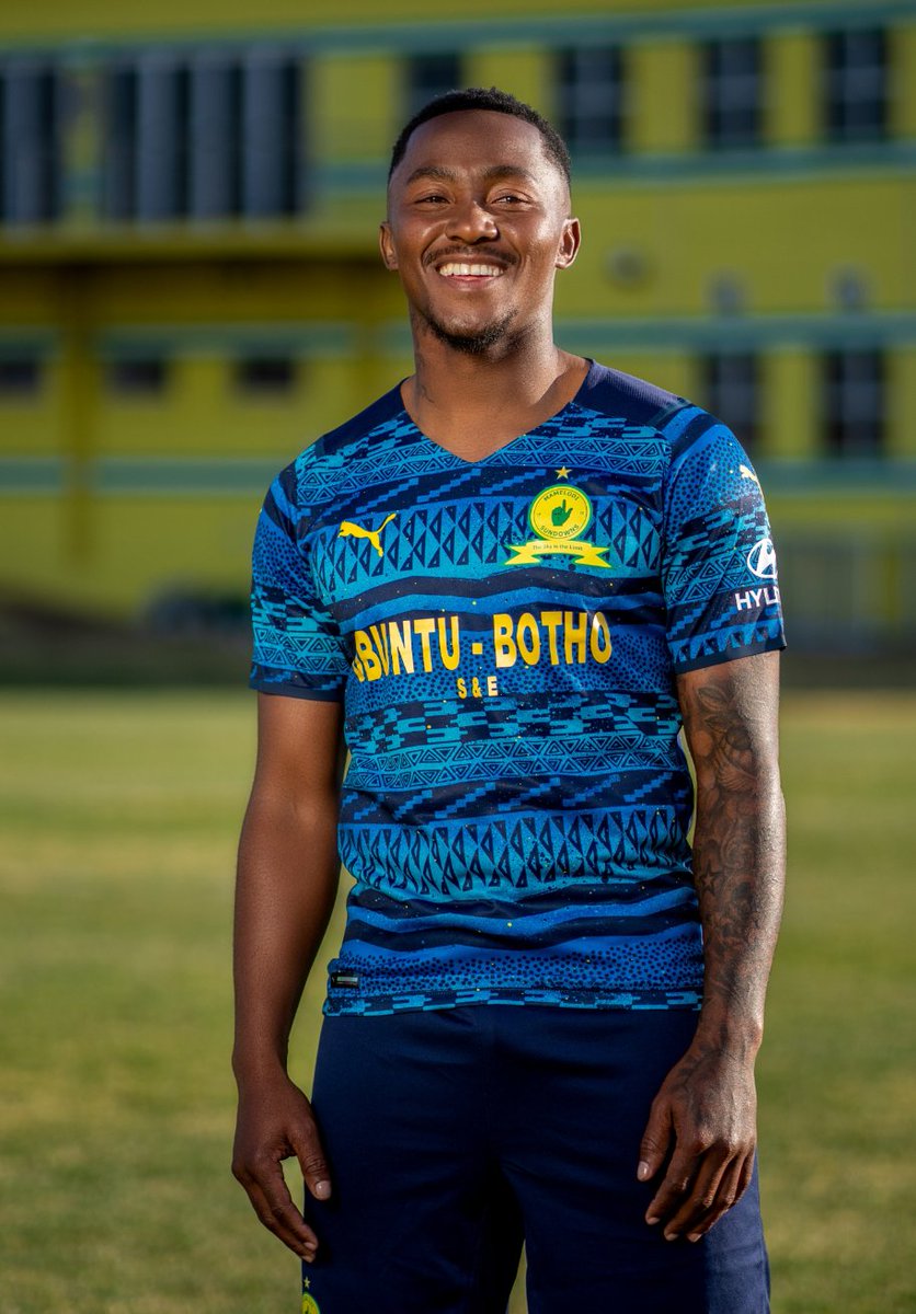 PUMA UNVEILS 2021/22 MAMELODI SUNDOWNS KIt 
#CAFChampions #Football #Mamelodisundowns  #HomeandAwaykits #Puma #Thembazwane
urbanstreetculture.co.za/puma-unveils-2…