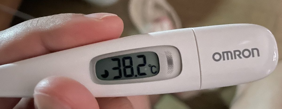 モデルナワクチン接種2日目(27.5時間経過)
38.2℃こえてきた