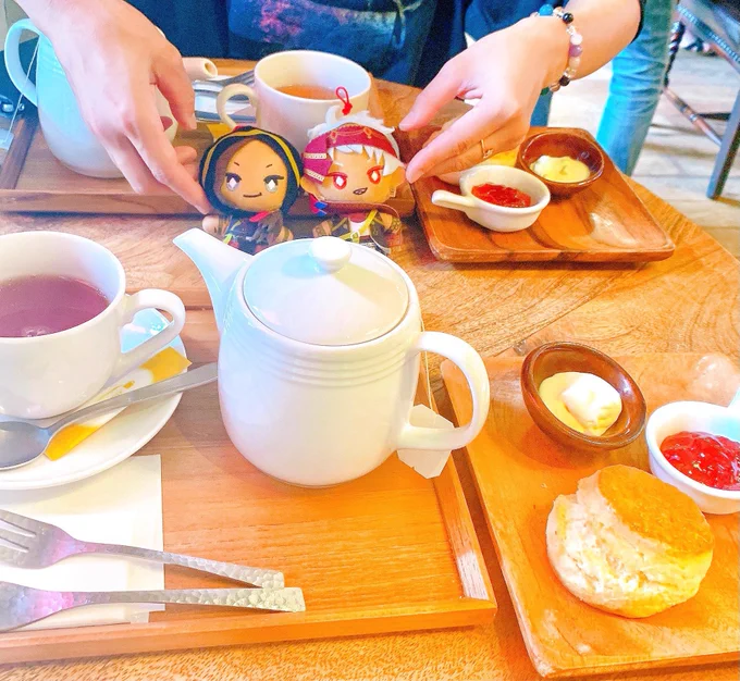 ものすごい美女とおしのびでランチしていただいた (かりむたち支えてもらった) 元気になった 
