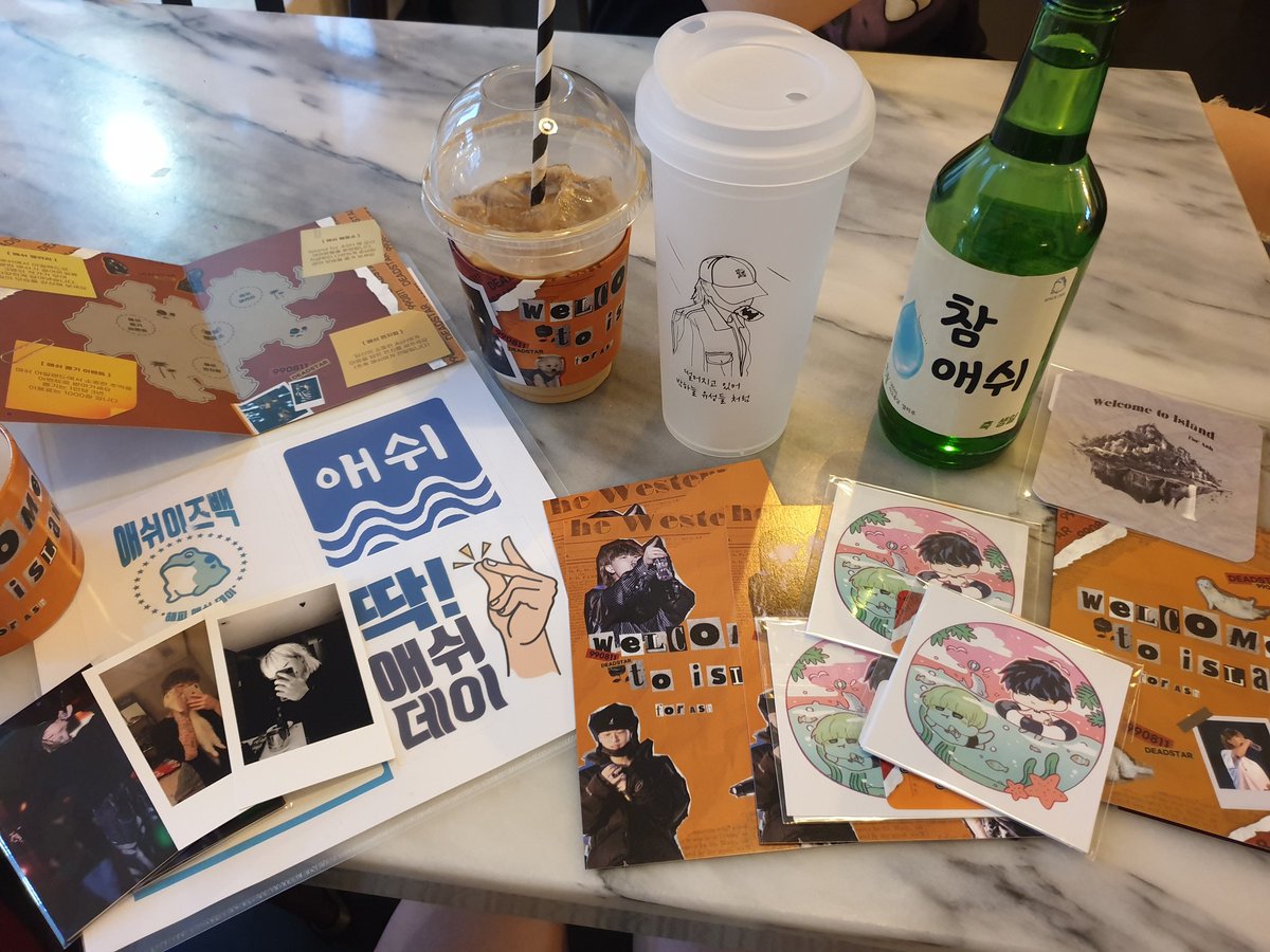 Rozy_KD's tweet photo. 너무 늦게와서 이미 정리 끝났구요,, 마지막으로 오니까 블클님이 탈탈 털어서 다주셨다ㅜㅜ 고마워요ㅜㅜ @Black_cloud0811 
윤진영이 생축해🖤 https://t.co/IqghUg4Mel