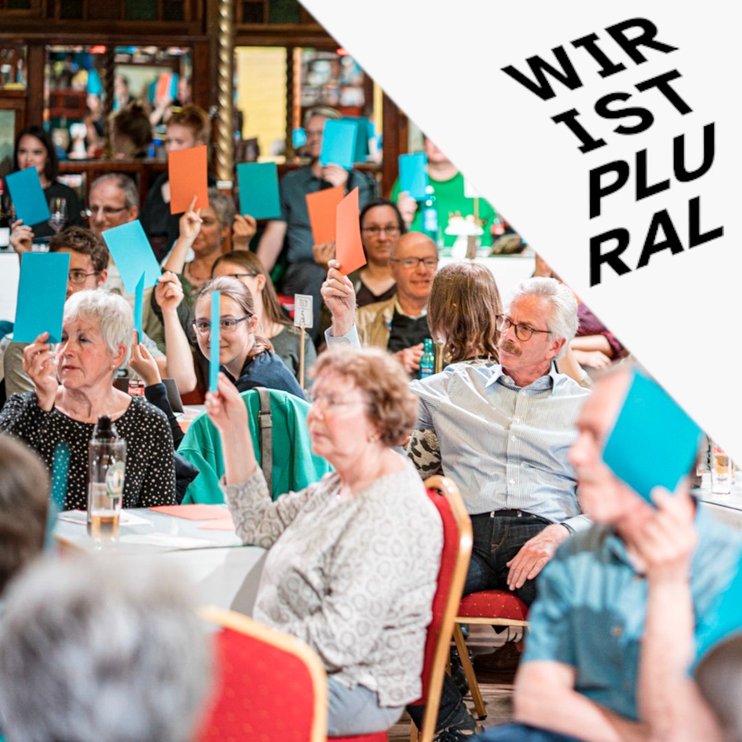 Yes! Geschafft! Dank euch sind wir im Online-Voting unter die Top 50 des WIR IST PLURAL Preises zur Stärkung der Demokratie gekommen! Jetzt wählt die Jury der <a href="/bpb_de/">bpb.de</a> aus. Drückt uns die Daumen! Dank an <a href="/TrioMedien/">Trio Medien</a>  und den <a href="/gabonn/">General-Anzeiger</a>  #wiristplural #demokratielebt #Demokratie