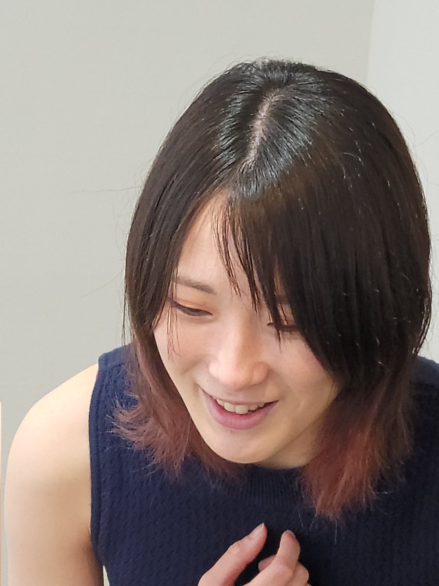 DropLastnote's tweet image. 晴れた日の朝は振返り3
初公演の一人芝居に出演してくれた佐瀬ののみ。たったひとりの出演で本番緊張しているのがわかったが、ほぐしてあげられなかった。共演者のいないプレッシャーというものがどれぼどのものか。でも出し切ってくれた👍
ののみがいなければこの公演は成り立たない。感謝！