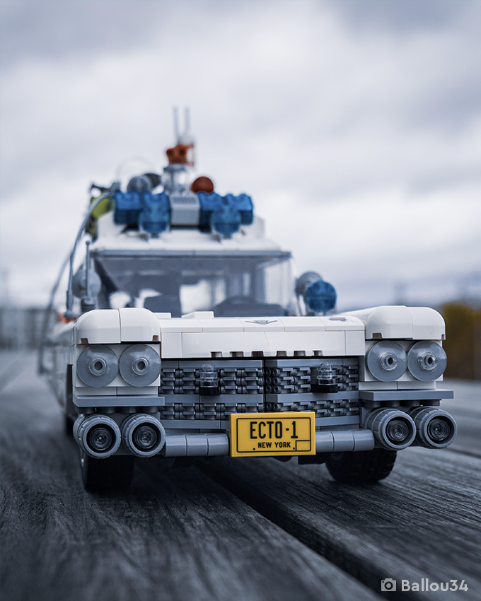 LEGO MOC Ecto-1 classic movies MOD by Linse