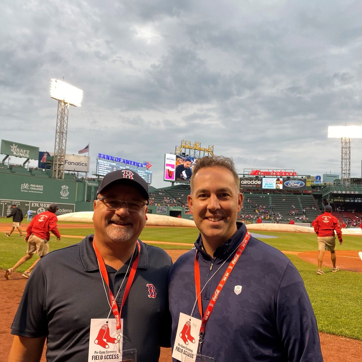 DhcPeople's tweet photo. Take me out to the ball game 🎵

Two weeks ago, we celebrated our 2021 President's Club winners with a @RedSox game at #fenwaypark!

These individuals are Definitive Healthcare's top 100 Sales and Customer Experience experts. Congrats to our 2021 President's Club winners! https://t.co/33W9gnn07b