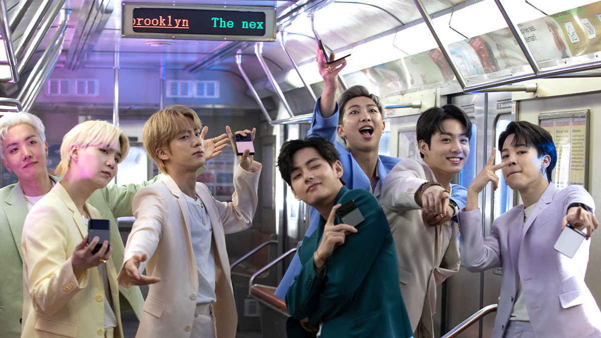 Samsung Mobile tweet media
