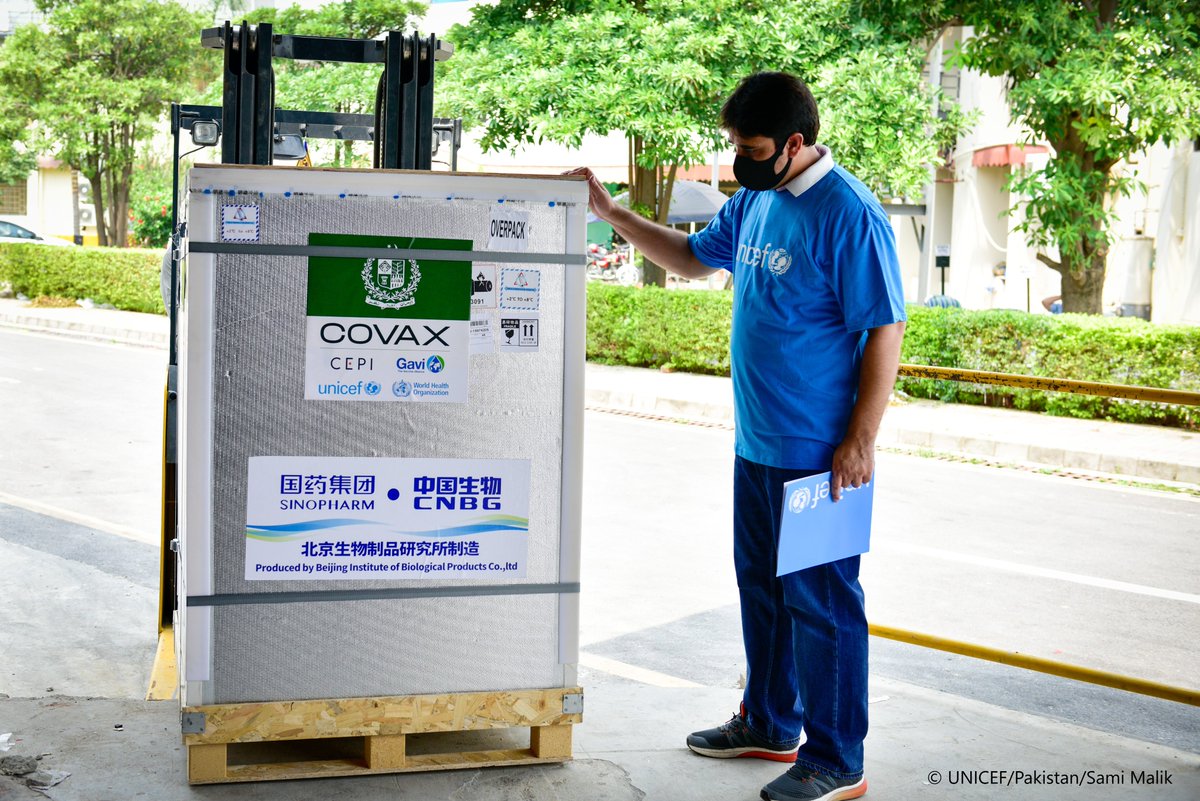 UNICEF Pakistan (@unicef_pakistan) on Twitter photo The 1st batch of 6.1 million doses of Sinopharm #COVID19 vaccines arrived in Islamabad 🇵🇰 today via the #COVAX Facility with <a href="/UNICEF/">UNICEF</a> support. This batch contains 976,782 doses; a further 5.1 million doses will be delivered to <a href="/GovtofPakistan/">Government of Pakistan</a> in the coming days.
<a href="/nhsrcofficial/">Ministry of National Health Services, Pakistan</a> The 1st batch of 6.1 million doses of Sinopharm #COVID19 vaccines arrived in Islamabad 🇵🇰 today via the #COVAX Facility with <a href="/UNICEF/">UNICEF</a> support. This batch contains 976,782 doses; a further 5.1 million doses will be delivered to <a href="/GovtofPakistan/">Government of Pakistan</a> in the coming days.
<a href="/nhsrcofficial/">Ministry of National Health Services, Pakistan</a>