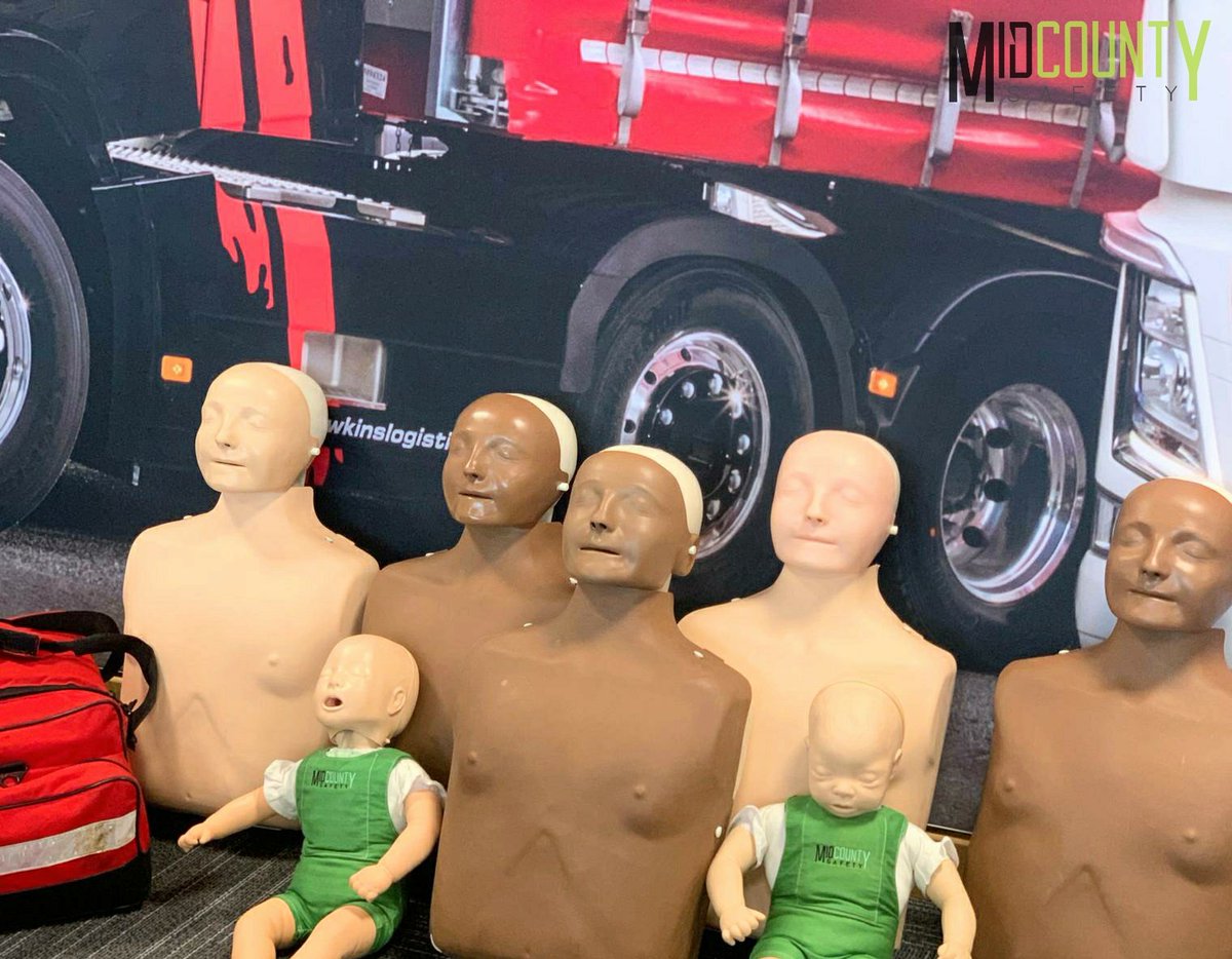 Whilst Steve delivered a FREC 4 yesterday, Chloe headed over to the impressive <a href="/HawkinsLogistic/">Hawkins Logistics</a> site in Fradley to deliver a regulated Emergency First Aid at Work course.

Well done to all for passing!

#firstaid #firstaidtraining