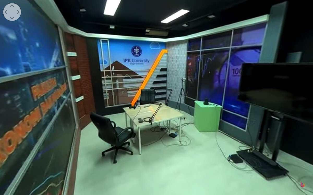 daffa_u's tweet photo. FEM IPB fasilitasnya keren banget sampe punya studio mini sendiri @arabidopsisch #MPKMBAirlines #MPKMBIPB58 #MahardikaCakrabinaya #GNRMIPB https://t.co/to4WCXtfIl