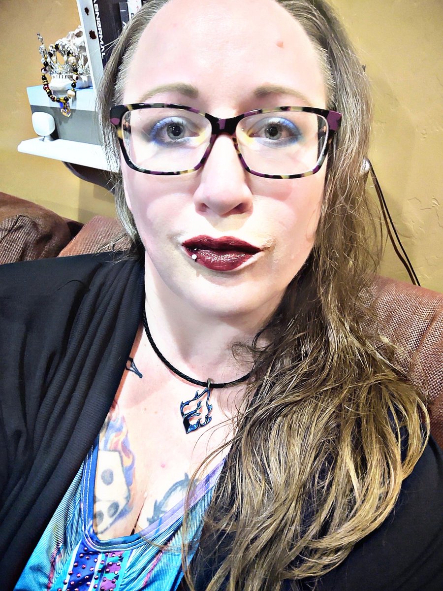 Making 42 look good since this morning 😂 #birthdaygirl #42 #lifetheuniverseandeverything