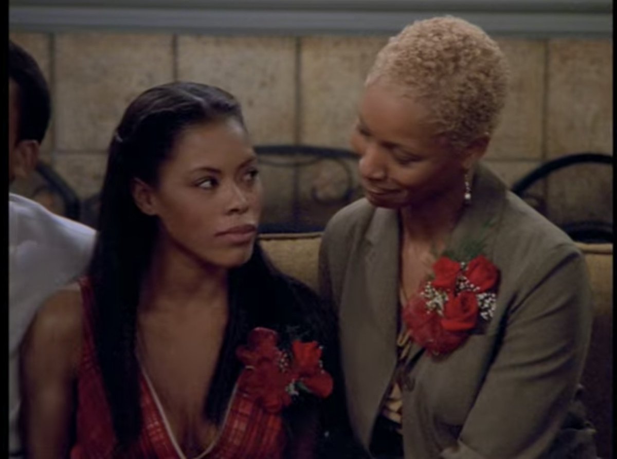 HellYesGirl's tweet image. Today we chat about how Maya wouldn't let her Mom move to the next county over. New Podcast episode is available now!

#blacksitcom #blackpodcasts @BlackEffectPods #girlfriendsonnetflix #girlfriendsnetflix @therealgolden47 @CharminNoelLee