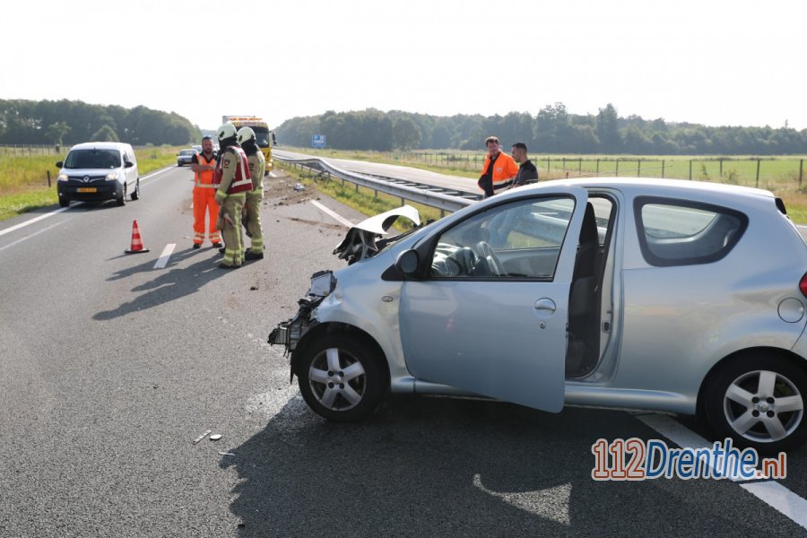 Auto's in de vangrail op de N33 bij #Assen. 112Drenthe.