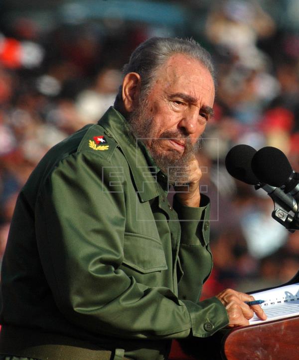 #FidelPorSiempre. " El capitalismo es el más grande creador de lobos que ha existido en la historia de la humanidad, y el imperialismo no ha sido sólo el más grande creador de lobos , sino también él más grande lobo que ha existido ". #ACubaPonleCorazon <a href="/Kiko6919/">PapOTTO</a>