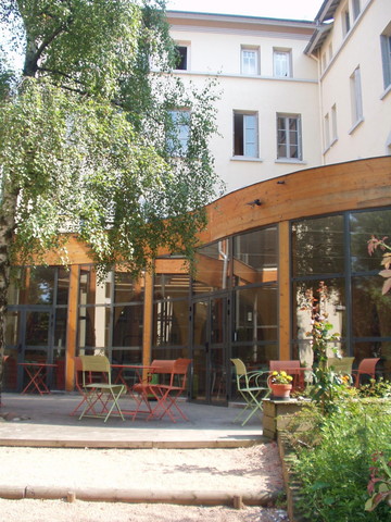 Il est encore temps de s'inscrire à notre Université d'été du 9 au 12 septembre au Centre Jean Bosco de Lyon : Quel sursaut spirituel pour faire face aux défis auxquels est confrontée la démocratie ? Le programme bit.ly/2VNtc4j  #Democratie #Engagement #Partage