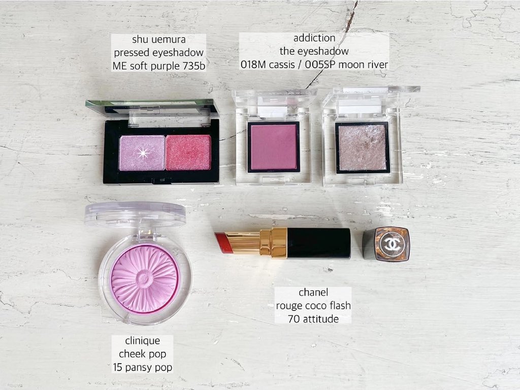 𝑻𝒐𝒔𝒉𝒊𝒌𝒂 16タイプパーソナルカラー大阪 クリアウィンターさんに使用したコスメたち 紫が気になるとのことだったのでこんなラインナップに ルージュココフラッシュのアティチュード ウィンターさん人気高いです 冬クリア ブルベ冬