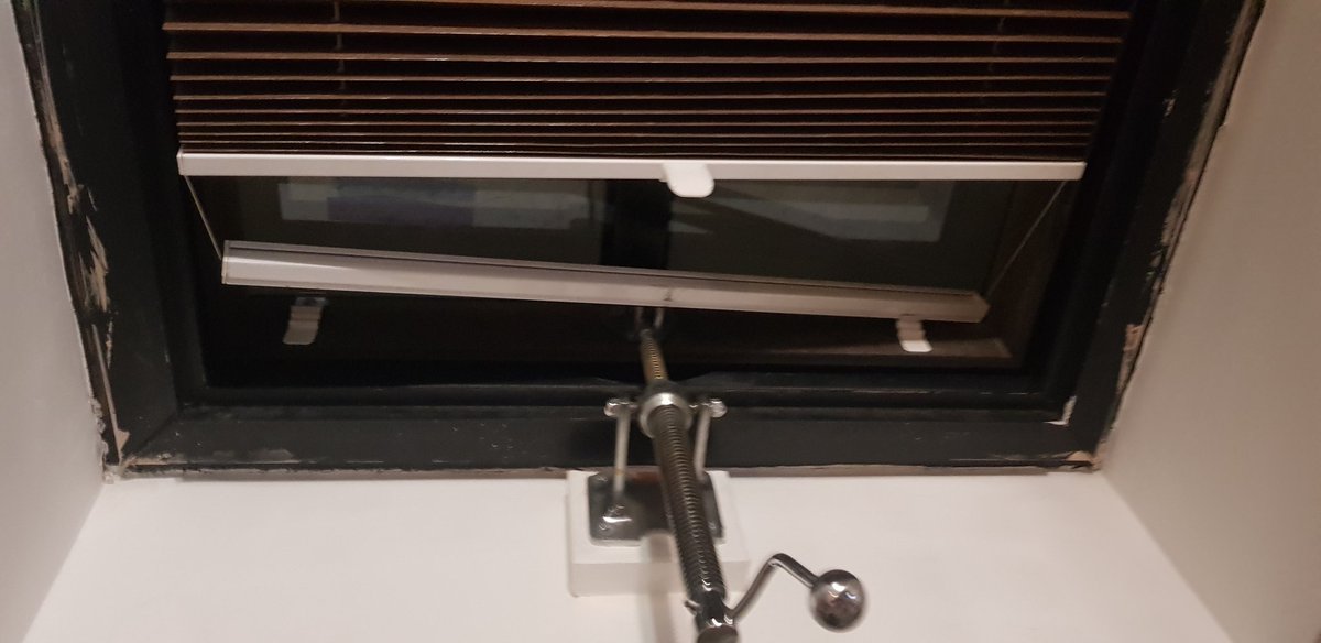 kkeo72's tweet photo. @TimRumney @BestWesternGB Thankyou,  hopefully @BestWesternGB will reply seeing as you have advised contacting them....dirty hotel and £260 down the drain to ruin my silver wedding https://t.co/mI08V7Nhux