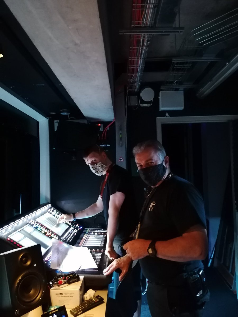 AmandaVerlaque's tweet photo. #Distortion tech week continues. Check out our audio officionados Ian Jordan and Damian Hughes. They're sound! #techweek #nicreatives #niwriting #nitheatre #niarts #madeinbelfast #themacLive #newwriting #WritingCommunity https://t.co/u2anJhVVrY