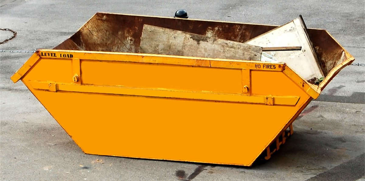 UKSSNetwork's tweet photo. Did you know there are certain things that are not allowed in any type or size of skip unless agreed prior to collection and a specialist skip is supplied. Need some experienced and friendly advice for your waste management needs? Contact us today. #skiphire https://t.co/TivdxQxnwK