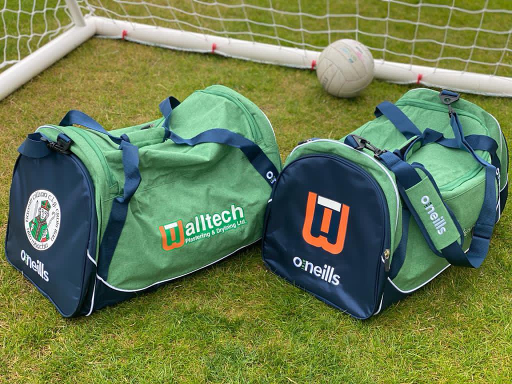 Thanks to <a href="/walltech_/">Walltech Plastering & Drylining Ltd</a> for sponsoring bags for our Senior team and the continued support in general for the club #croisban 🇳🇬 <a href="/_Michael_Malone/">Michael Malone</a>