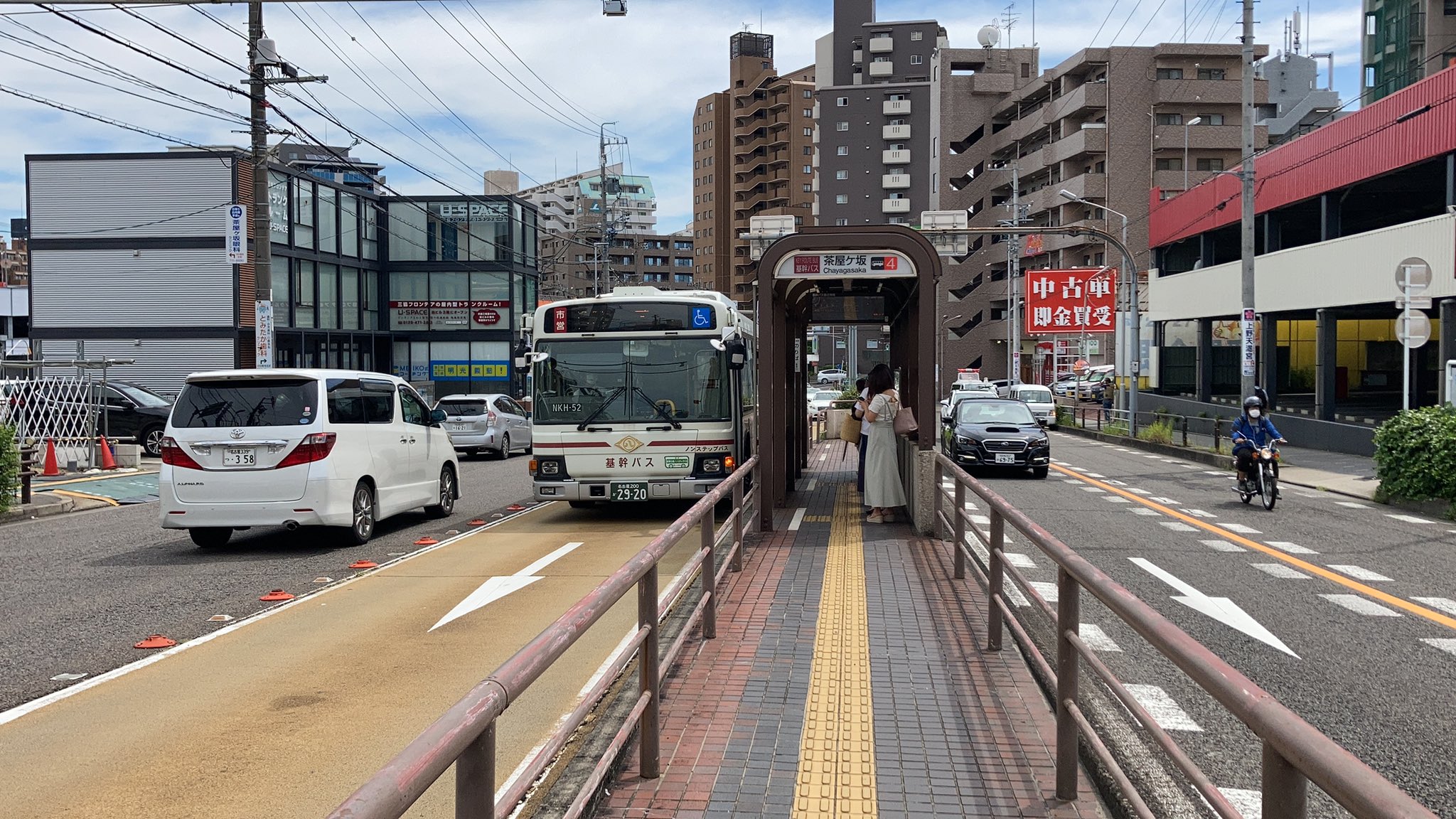 吉田一郎 さいたま市でも一時期さいたま新都心 浦和美園に観戦客輸送の電気バス を走らせ オリンピック終了後はbrtにするとか計画していたけどウヤムヤに 第二産業道路 463バイパス経由だけど Brtは既存のバス路線が輸送力限界なルートに作るべきで