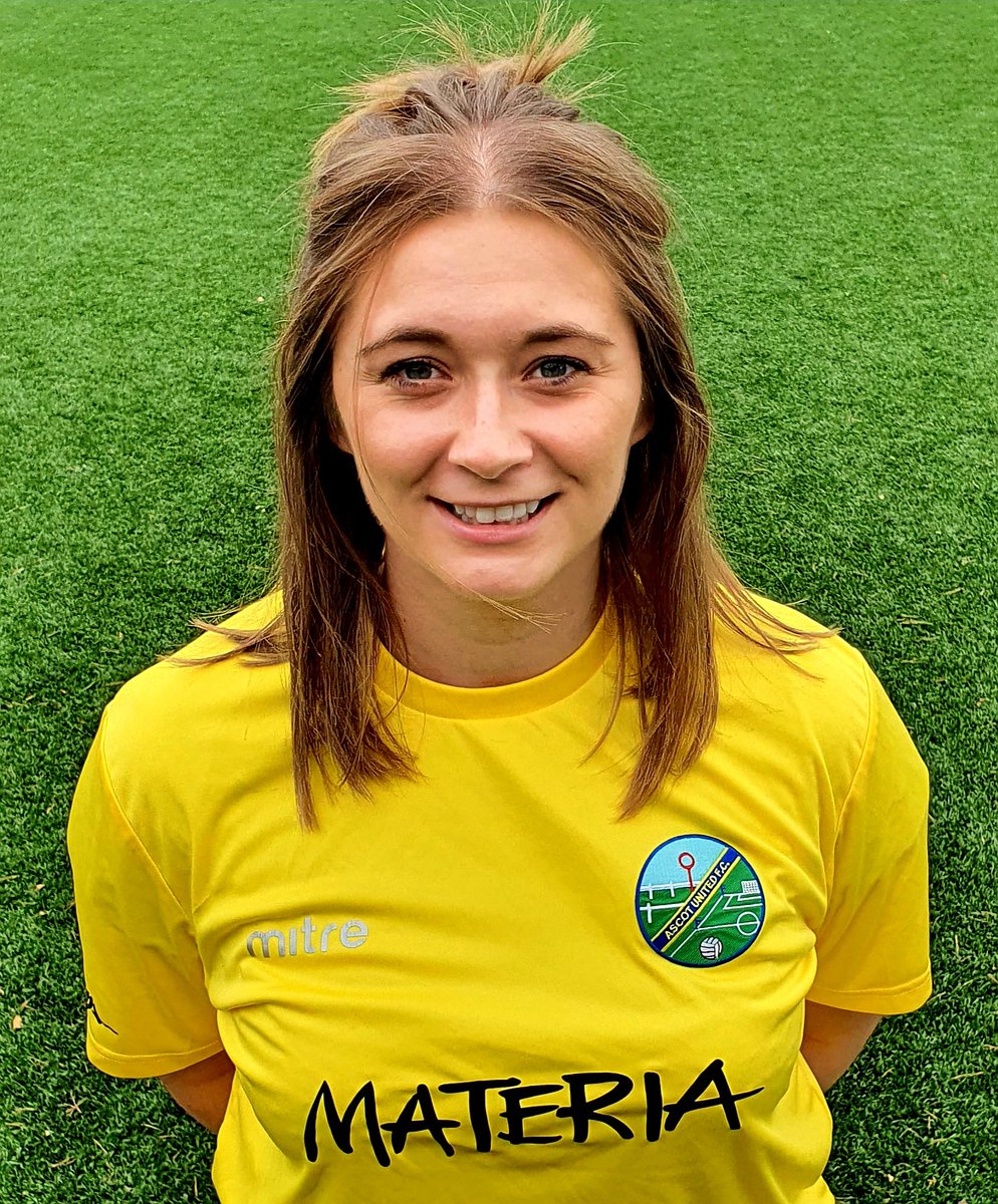 AscotWomenFC's tweet photo. 📝 #WelcomeBackHannah

After missing last season through injury, Hannah is back in training and looking forward to getting back on the pitch

🔢 175 appearances 
⚽️ 102 goals

If you would like to sponsor Hannah, please contact neil.richards@ascotunited.co.uk

#WeAreAscot 💛💙 https://t.co/5cv8SVfGJ6
