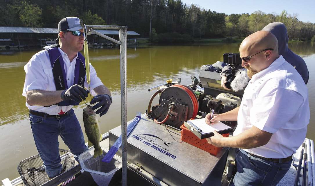 Our Bassmaster project is rolling! "We found a lake. It’s unimpressive. I guess we could call it average, if you want to be nice about it."
That's how <a href="/bassmaster/">Bassmaster</a>'s <a href="/james_hall_bass/">James Hall</a> describes the lake we want to make a prime bass fishery.
Check it out: ow.ly/7mIv50FOxJC