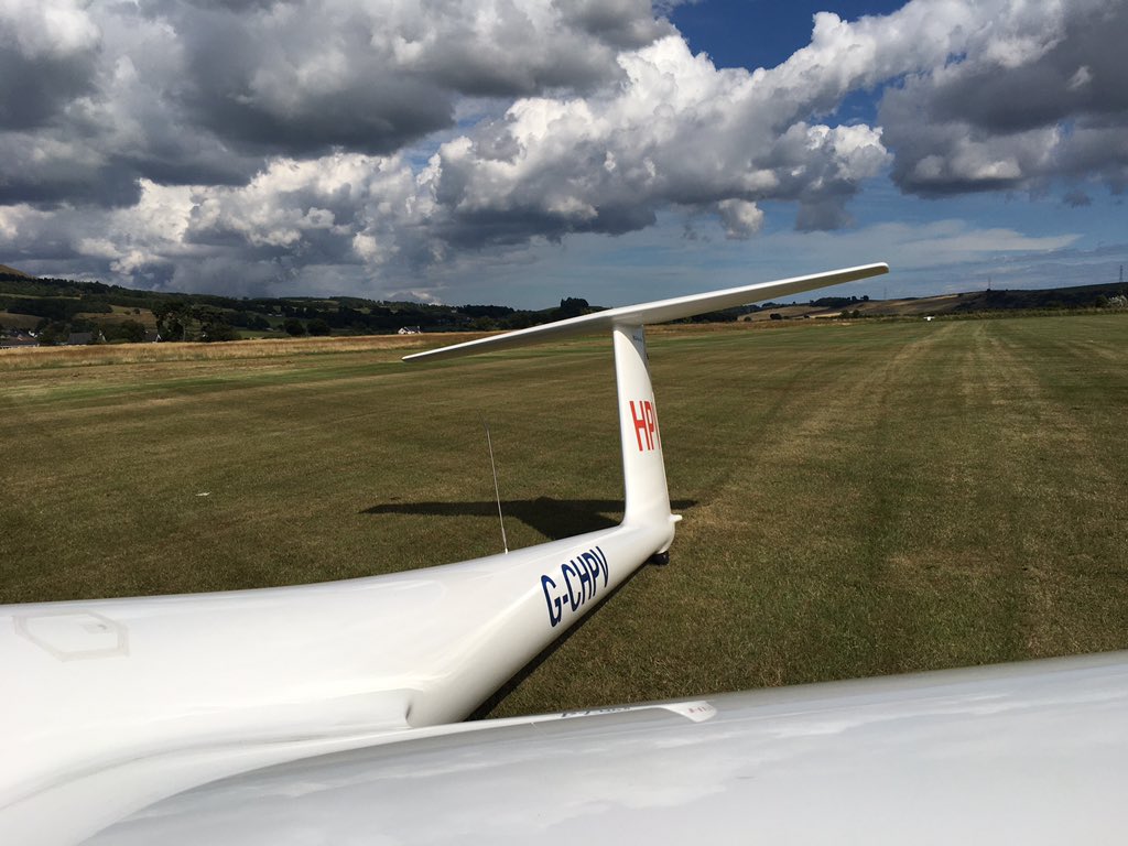 AJLUK1's tweet photo. Stepping out of cockpit after being cleared to fly solo again! Brilliant to be back in the air and as PIC! #solopilot #blueskys #gliding #soaring #flight #aviation #freeflight #nothinglikeit https://t.co/vUjOi2KELg