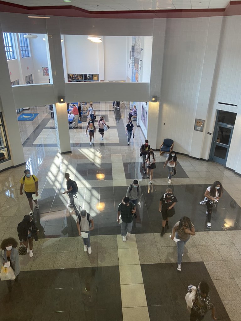 Spartans_SMS's tweet photo. A beautiful sight! Let’s get this school year started!! https://t.co/e1IdX1K1Wv