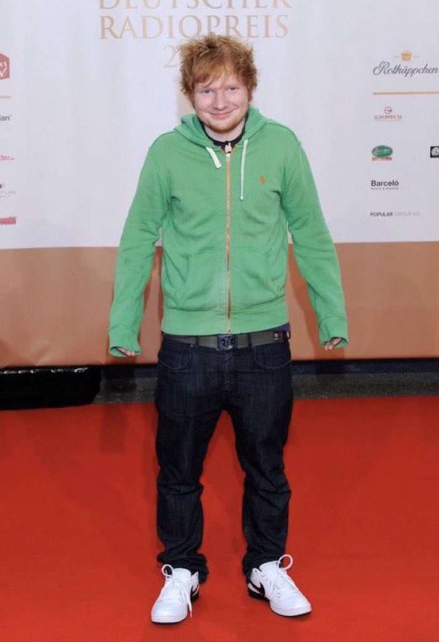 backlightorg's tweet image. a&amp;amp;r's will post a pic like this and caption it "win in silence let em think you're losing 💸"