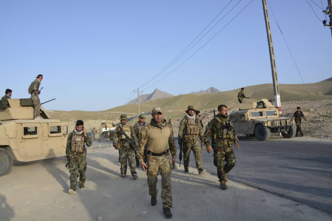 عقاب بال بریده tweet media